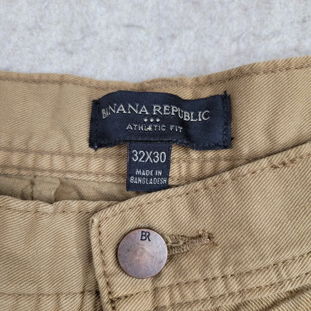 Banana Republic Athletic Fit Shorts Mens 32x30‎ Beige 10